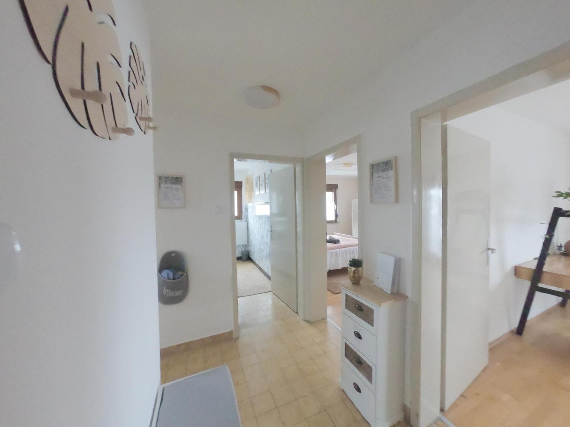 Happybnb Apartment Mit Sonniger Terrasse Lochgau Exteriör bild