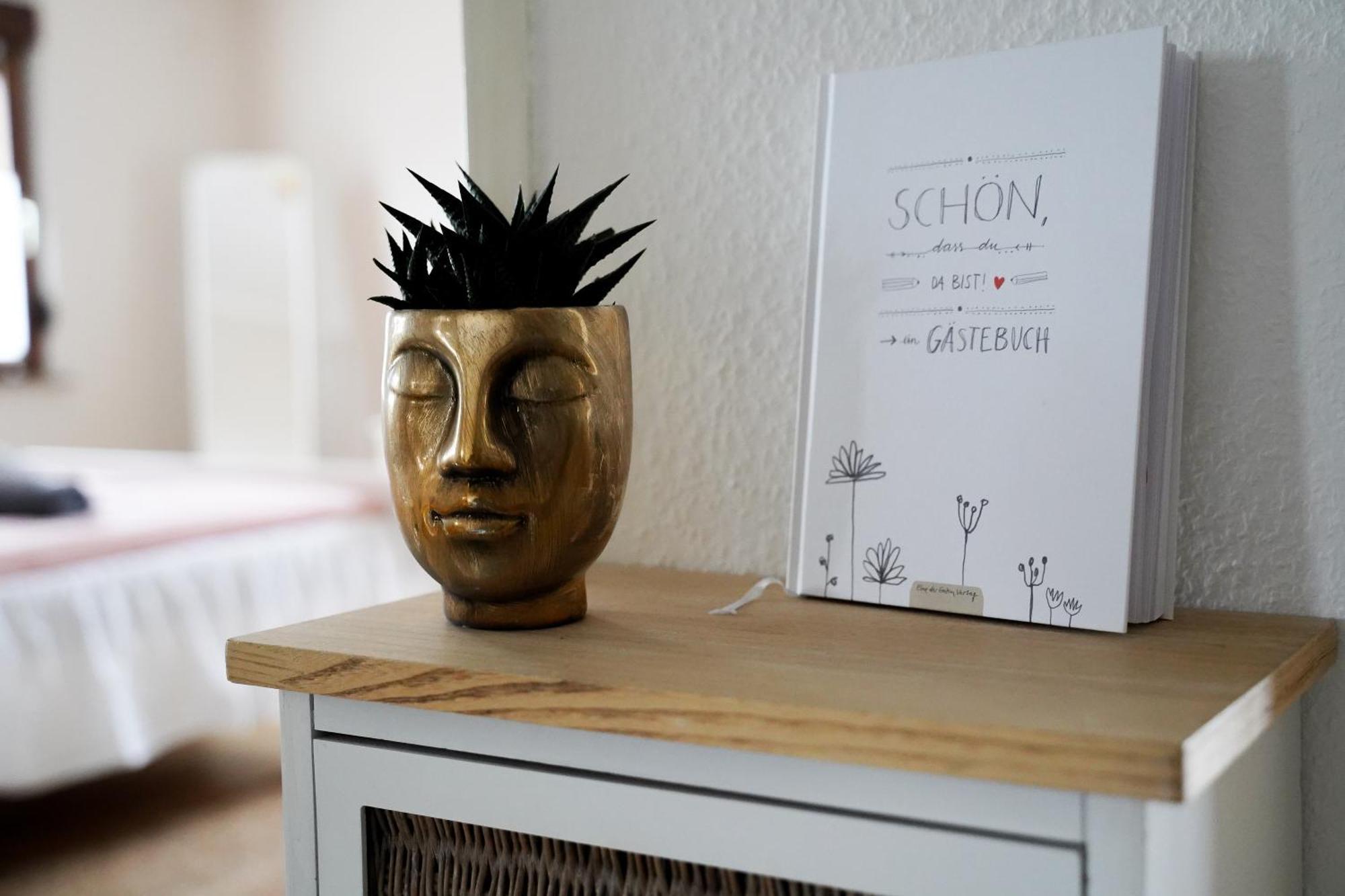 Happybnb Apartment Mit Sonniger Terrasse Lochgau Exteriör bild