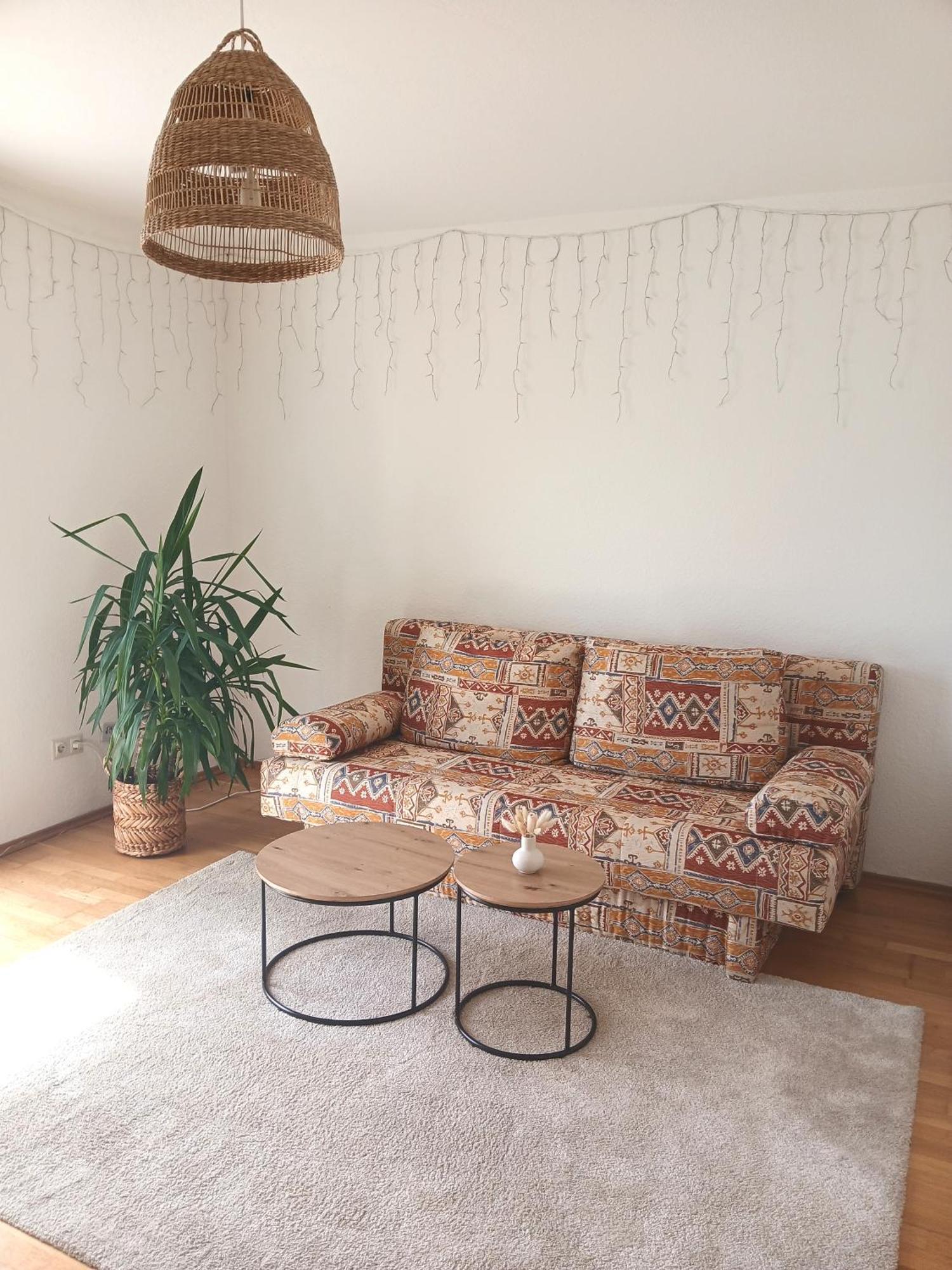 Happybnb Apartment Mit Sonniger Terrasse Lochgau Exteriör bild