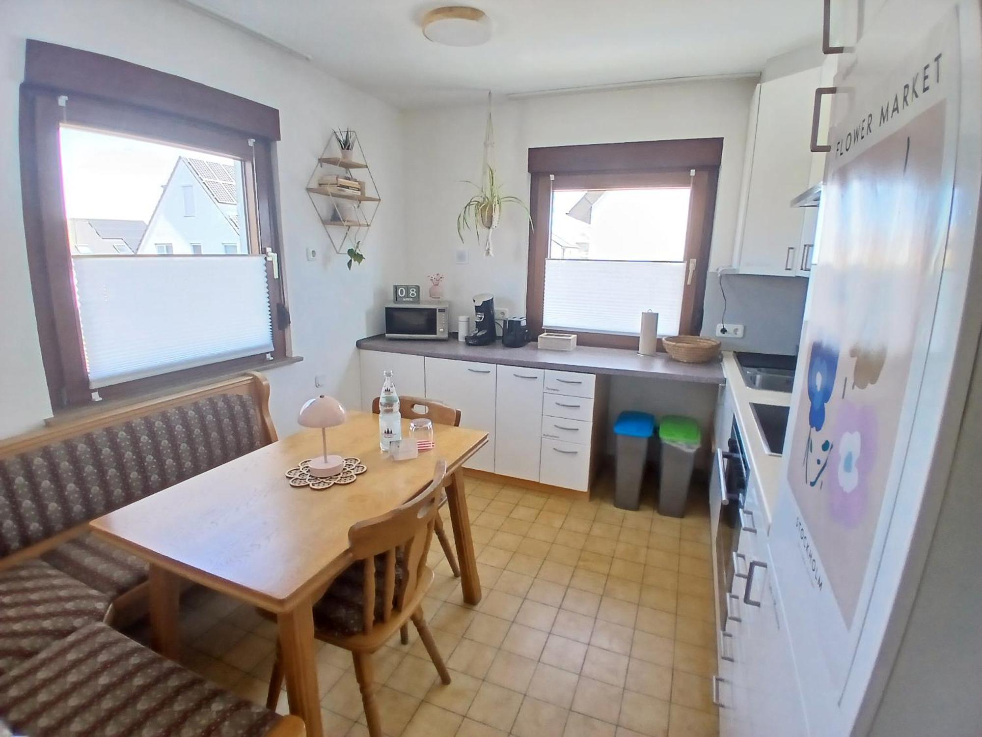 Happybnb Apartment Mit Sonniger Terrasse Lochgau Exteriör bild